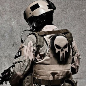 Meet your Posher, Lawrence